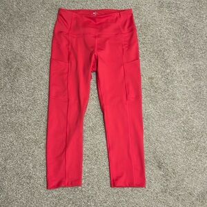 Apana light red/salmon Capri leggings - size M